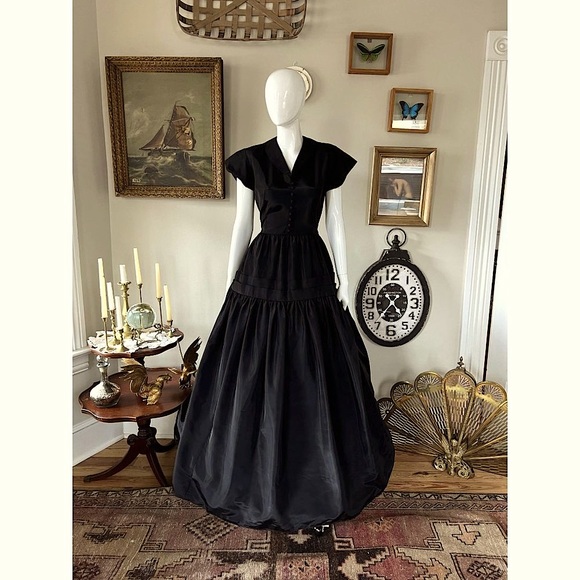 1940's Emma Domb Taffeta Maxi dress listing Size 8 10 see measurements Does NOT - Picture 1 of 11
